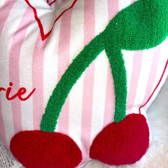2 piece set Heart ❤️ PINK RED Cherries Accent Pillows -- NWTS Ma Cherie - Picture 7 of 9